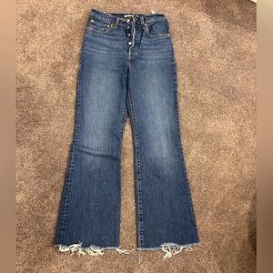 Levi’s Ribcage Bootcut Jeans EUC 27
